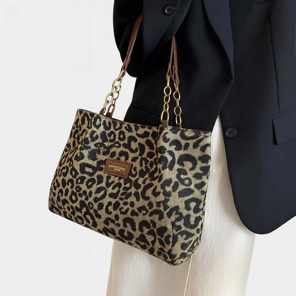 FREYA  - LEOPARD PRINT SHOULDER BAG